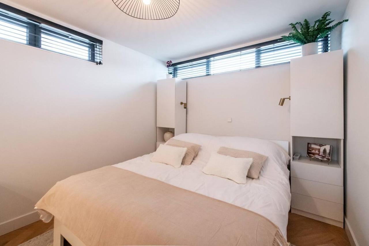 Beautiful Amstel Houseboat Apartment อัมสเตอร์ดัม ภายนอก รูปภาพ