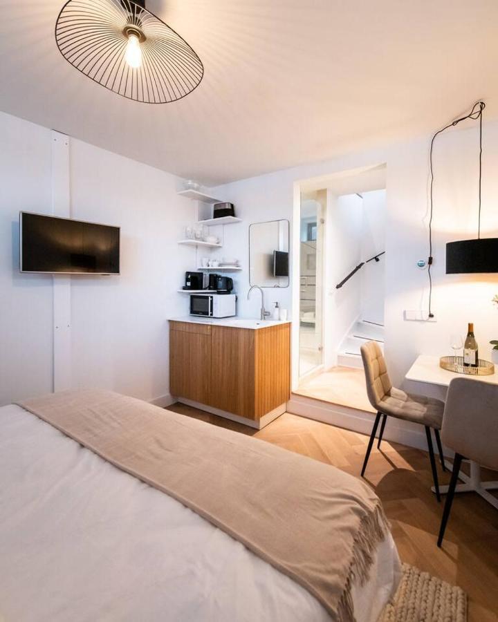 Beautiful Amstel Houseboat Apartment อัมสเตอร์ดัม ภายนอก รูปภาพ